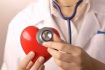 7 lợi ích lớn bất ngờ của việc nằm nghiêng trái