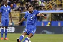 Pha sút phạt cực dị của Pirlo khiến người Anh thót tim