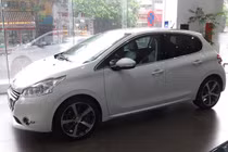 Xe sang chảnh của Peugeot tại Việt Nam lộ giá