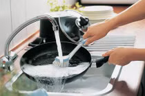 Lỗi nấu nướng của mẹ vụng khiến cả nhà mắc ung thư