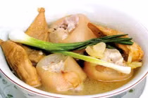 Cách làm những món ăn cực ngon từ móng giò