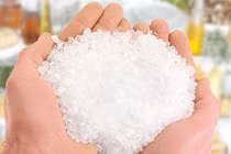 Mẹo làm sạch cấp tốc với muối