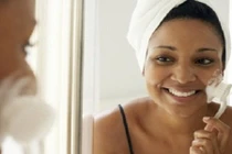 Mẹo dùng bàn chải rửa mặt giúp da bóng khỏe