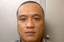 Quý bà đưa trai trẻ vào khách sạn, bị tống tiền 40 triệu