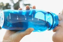 Hãi hùng người phụ nữ chết vì uống quá nhiều nước