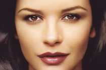 Học sao Hollywood làm đẹp từ nguyên liệu thiên nhiên