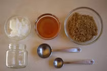 Những ứng dụng dầu dừa cực hay ít người biết