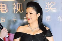 Giật mình thân hình béo phì đẫy đà của các hoa hậu