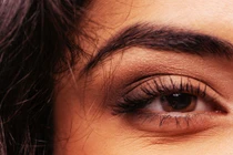 5 bước cực đơn giản trị nếp nhăn dưới mắt