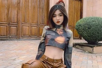 Mặc “toang đúng chỗ hiểm”, hotgirl gây “nóng mắt” với muôn kiểu tạo dáng