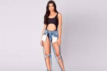 Tận mục pha lên đồ xấu tệ, được ví “cơn ác mộng làng mốt”