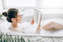 Sai lầm khi tắm gây hại, khiến nỗ lực dưỡng da trở nên vô ích