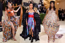 Cảnh báo "sặc" trước những thảm họa thời trang mới nhất Met Gala