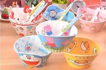 Dùng bát nhựa họa tiết, trẻ “ăn” hóa chất nguy hiểm khôn lường