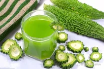 Kiên trì uống mướp đắng, cơ thể thay đổi đáng kinh ngạc