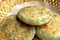 Bánh bí đỏ lạ miệng, bé ăn tem tẻm, lại tăng cường đề kháng 