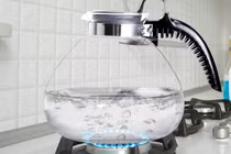 Loại nước hại sức khỏe, uống nhiều dễ mắc bạo bệnh