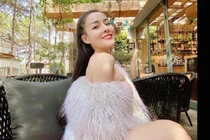 Dùng dây an toàn che ngực, Ngân 98 khoe thân phản cảm