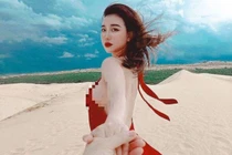 Chuộng phong cách “thả rông”, hotgirl Việt lên báo ngoại gây bàn tán