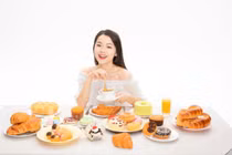 Ung thư nặng, gái trẻ đáng thương thành đáng trách vì thói quen ăn uống