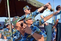 Mãn nhãn Su-30MK2, Su-22M4 Việt Nam bắn rocket, ném bom dữ dội