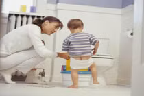 Những sai lầm thường gặp khi vệ sinh bao quy đầu cho bé trai