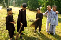 Ý nghĩa các chỏm tóc trên đầu chú tiểu