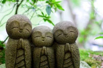 Người sinh tháng nào dễ dàng được Bồ Tát phù hộ?