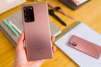 Samsung Galaxy Note 20: Điện thoại vỏ nhựa đáng giá... 1000 USD?