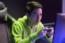 Streamer Việt thu nhập khủng và những “góc khuất” ít người biết