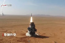 Mỹ và Trung Quốc đồng loạt thử tên lửa giữa căng thẳng leo thang