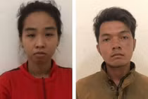 Video: Vợ chồng chở con giật dây chuyền gây “bão” ở TP.HCM