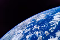 Bộ ảnh "siêu chất" của Trái đất chụp từ vũ trụ bằng Xiaomi Mi 10 Pro