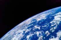 Bộ ảnh "siêu chất" của Trái đất chụp từ vũ trụ bằng Xiaomi Mi 10 Pro