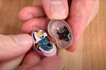 “Tra tấn” Samsung Galaxy Buds Live chấm điểm “hạt đậu” Samsung