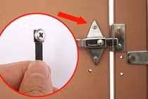 Camera quay lén mọi chỗ: Cách nào để chị em không “lộ hàng”?