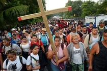 Biển người nhập cư chuẩn bị vượt biên công khai vào Mỹ!