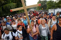 Biển người nhập cư chuẩn bị vượt biên công khai vào Mỹ!