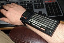 Đồng hồ thông minh “khổng lồ” của 40 năm trước dùng để xem TV