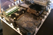 Hoảng hồn những bộ case máy tính bẩn nhất... hệ mặt trời