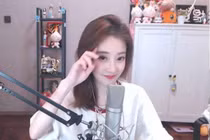 Nữ streamer tỷ phú Trung Quốc gặp sự cố nghiêm trọng ngay trên sóng