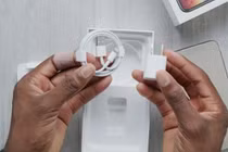 Thêm bằng chứng cho thấy Apple ngày càng “chiêu trò” với iPhone 12