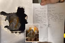 Phát hiện búp bê ma quái kèm bức thư ớn lạnh khi đang sửa nhà