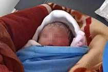 Khởi tố người mẹ vứt con sơ sinh ở ruộng