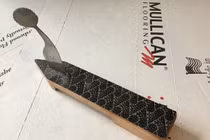 Những món đồ khó sử dụng đến mức phải... cầu cứu cư dân mạng