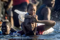 Cận cảnh hành trình chông gai người tị nạn Haiti tới Mỹ 