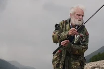 Người đàn ông 40 năm tự... giãn cách với toàn bộ xã hội