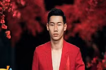 Thu nhập của các nam người mẫu Việt chỉ bằng... xe ôm