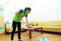 Vợ tôi đòi dẫn theo giúp việc về quê ăn Tết