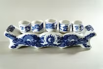 Để 3 hay 5 chén nước trên bàn thờ?